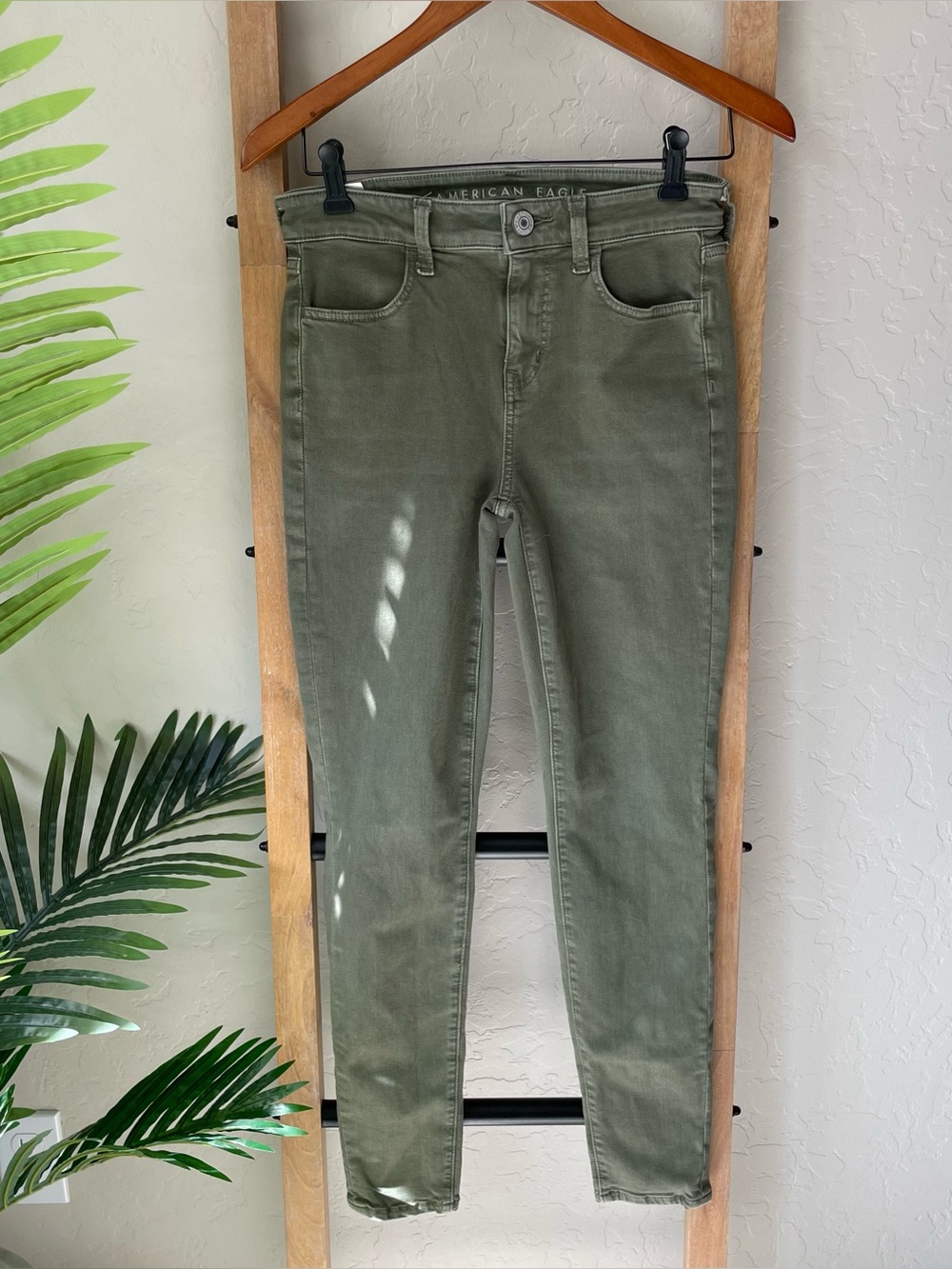 American Eagle Outfitters Olive Skinny High-Rise Jeans